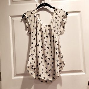 Womens M blouse